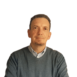 Giulio_400x400-removebg-preview